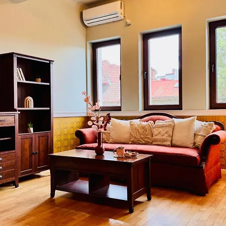 Apartamento Cozy Modern Retreat - 2 Bedroom Steps From Piata Victoriei