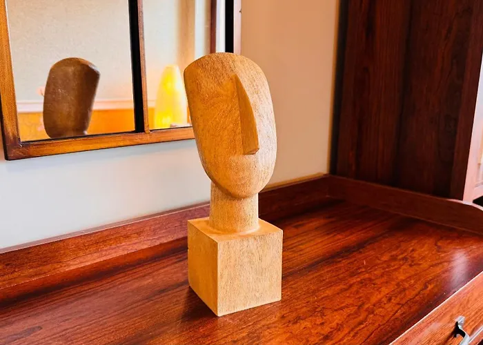 Apartman Cozy Modern Retreat - 2 Bedroom Steps From Piata Victoriei Bukarest