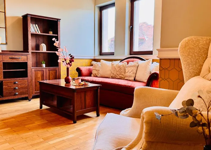 Cozy Modern Retreat - 2 Bedroom Steps From Piata Victoriei * Бухарест